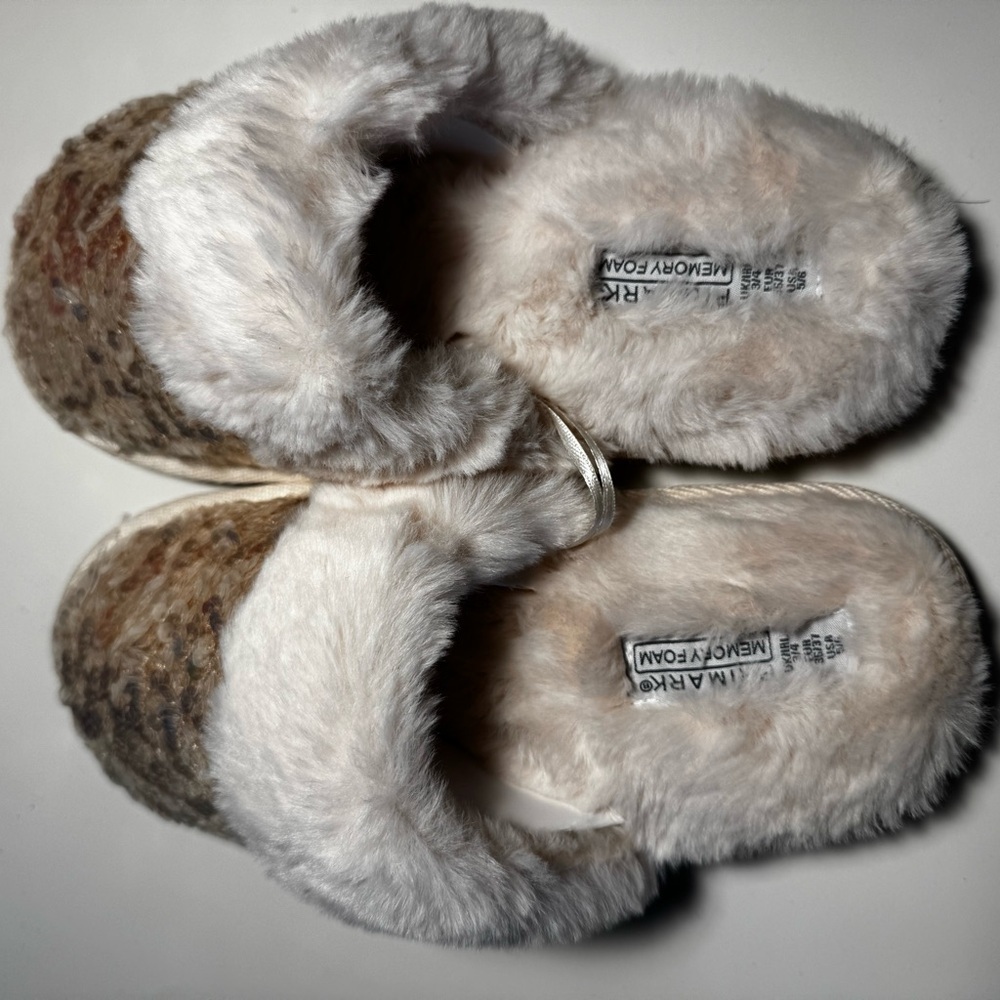 Primark Slippers New - Picture 4 of 5
